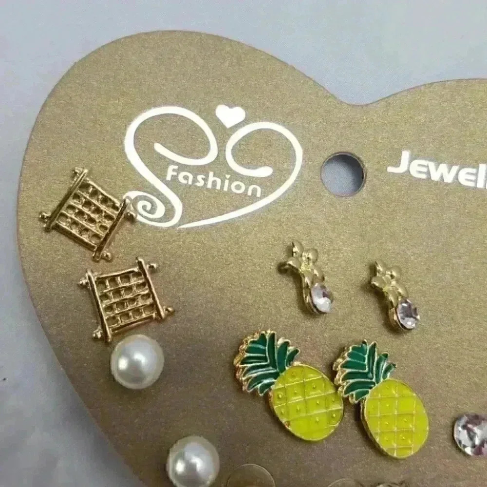 Multi earring pack - Picture 2 of 3